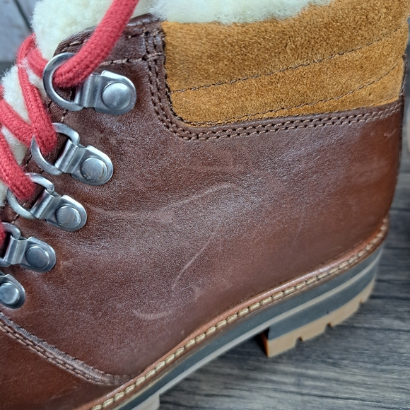 Clarks Orianna Alpine Tan Brown Warmlined Leather Women's Hiking Boots (READ) - Picture 8 of 16